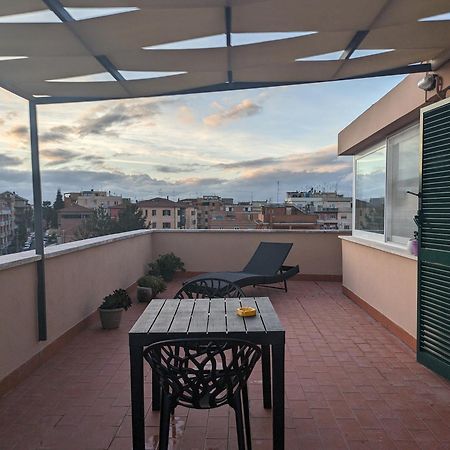 Casetta Sole, Superattico Con Terrazzo Vicino San Pietro, New Rome Exterior photo